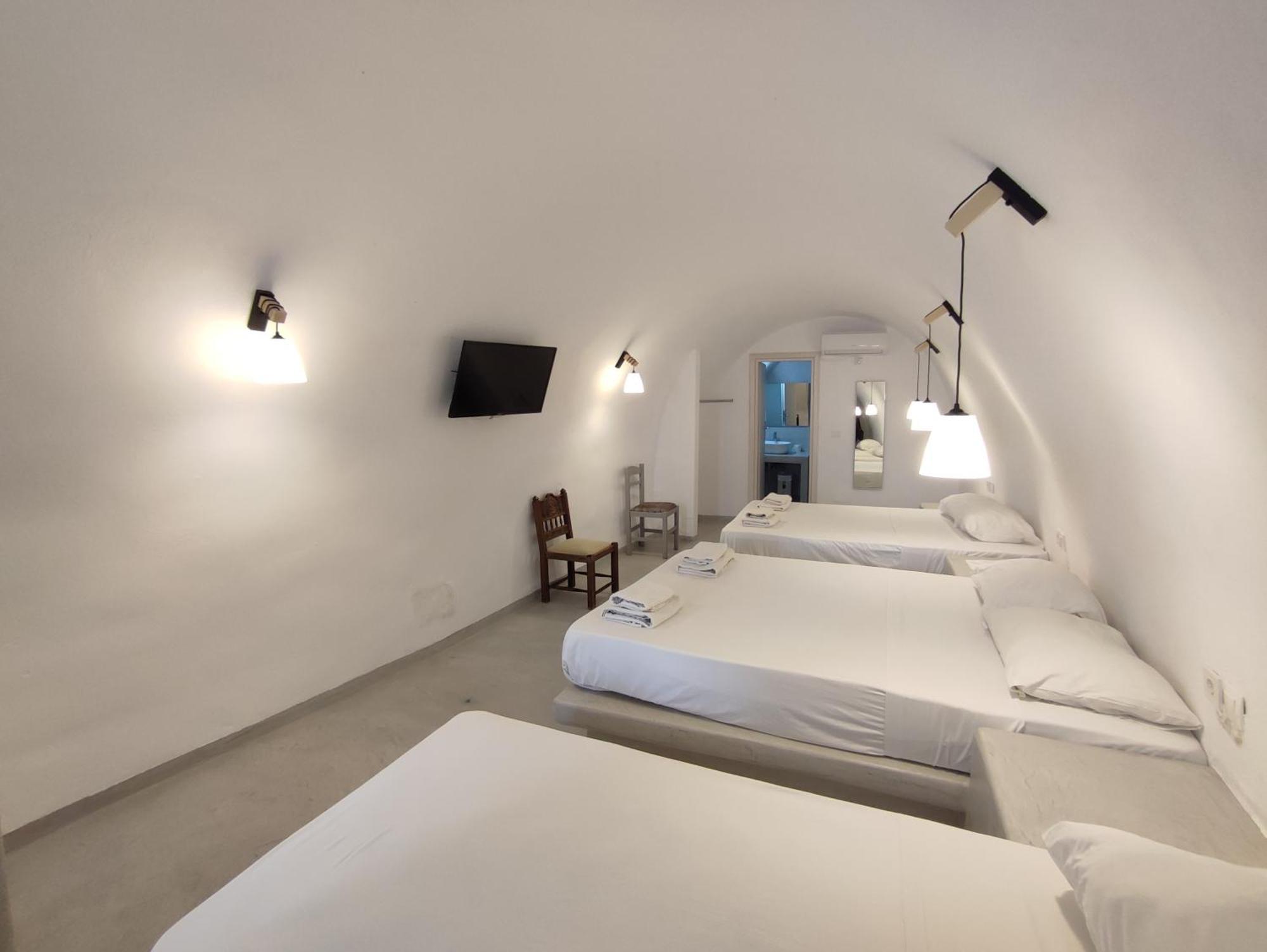 Fira Comfort Rooms 外观 照片