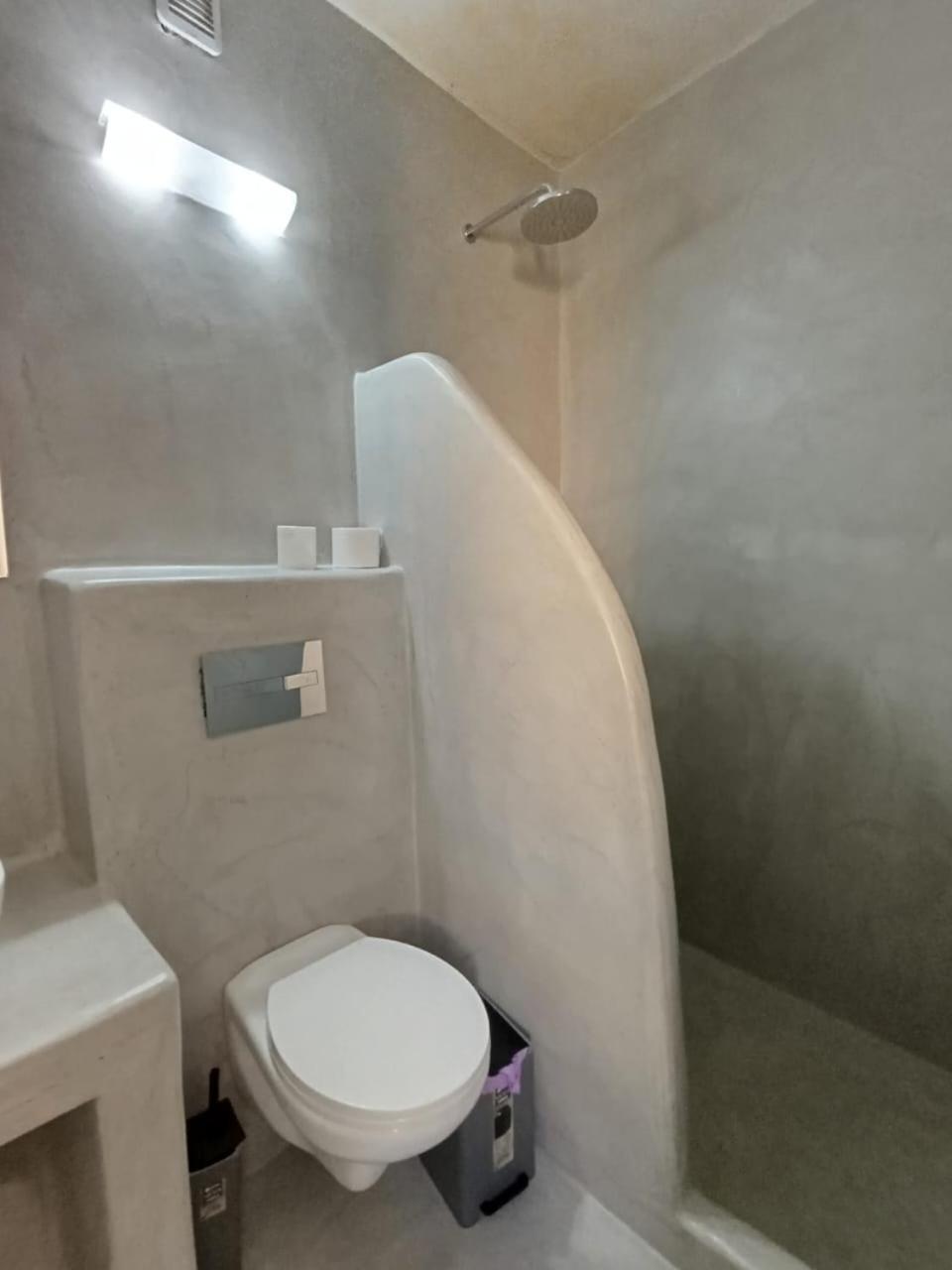 Fira Comfort Rooms 外观 照片