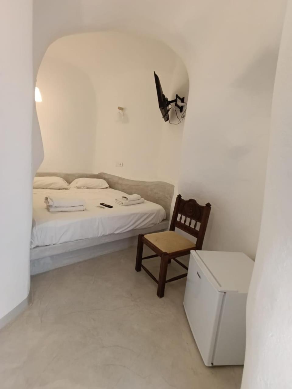 Fira Comfort Rooms 外观 照片