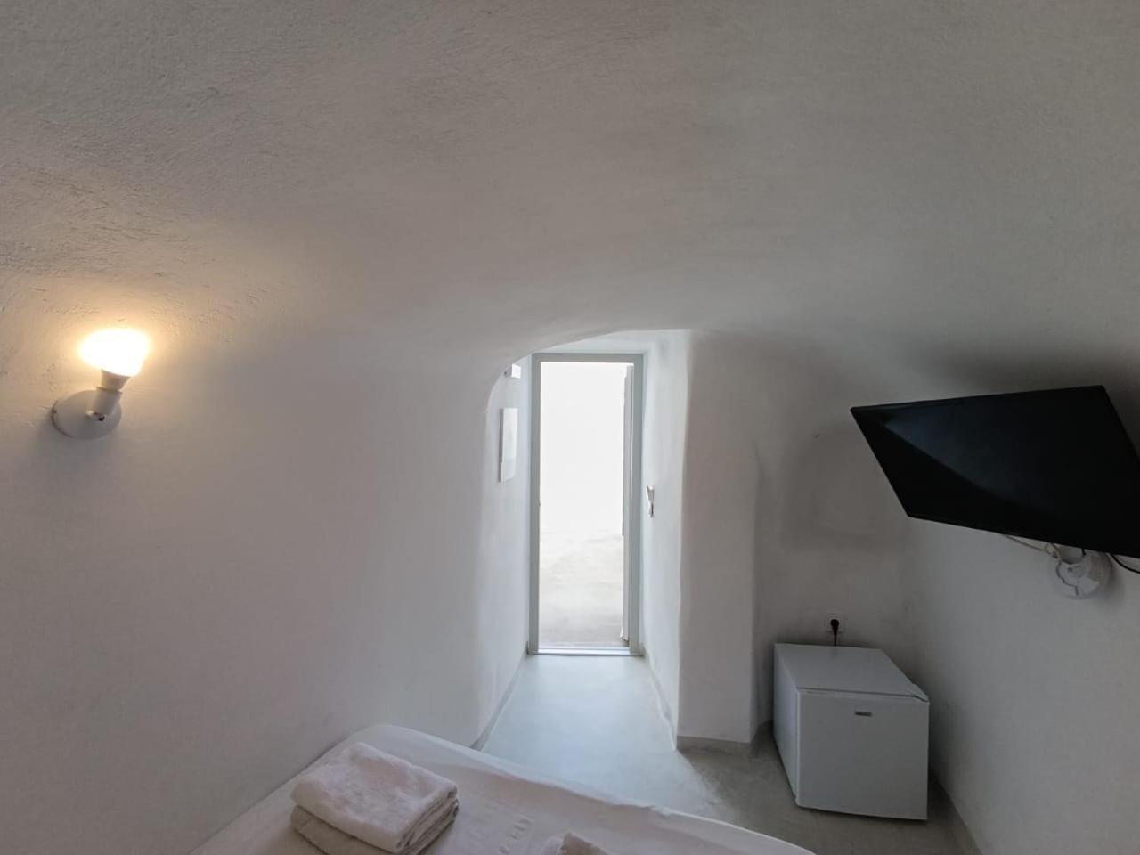 Fira Comfort Rooms 外观 照片