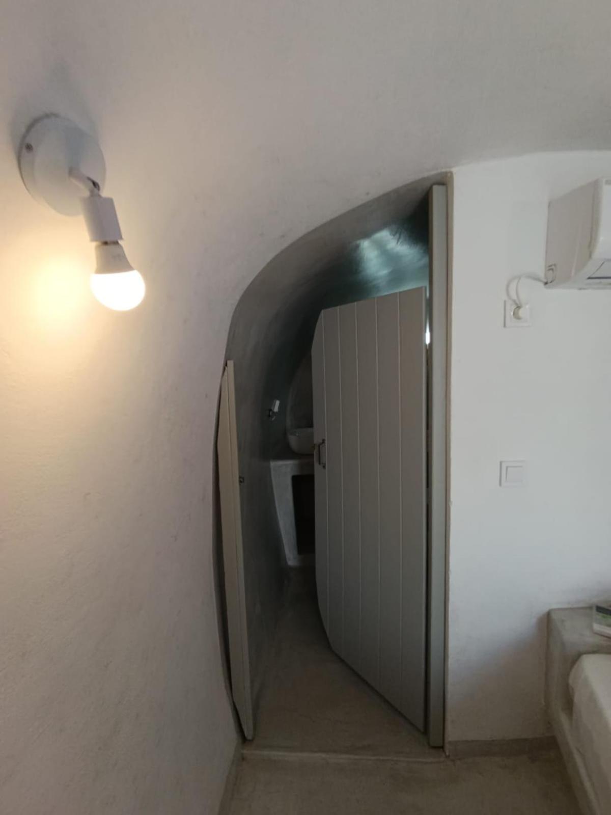 Fira Comfort Rooms 外观 照片
