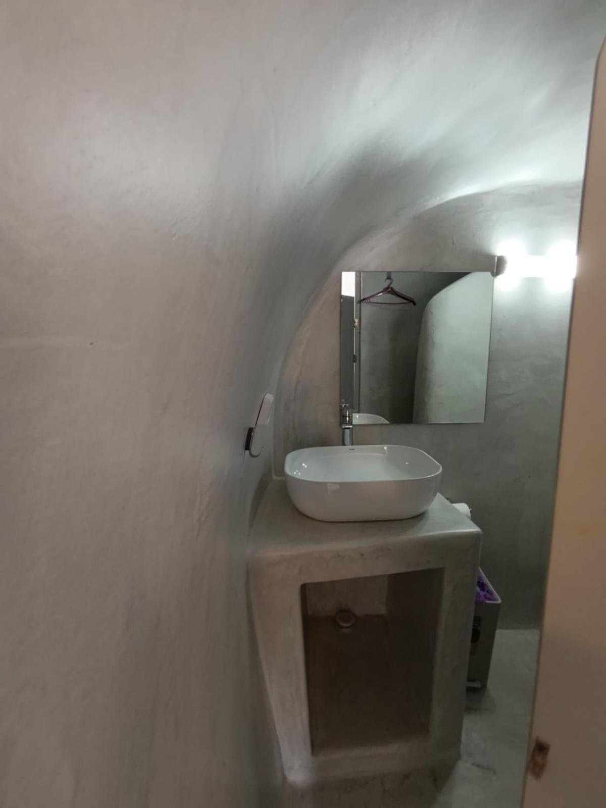 Fira Comfort Rooms 外观 照片
